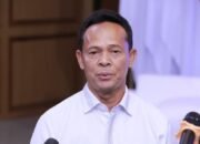 Dirkamsus Baintelkam Polri Brigjen Pol. Antonius Dwi Hendro Sunarko sedang menjelaskan kepada awak media terkait Transformasi pelayanan SKCK. (Dok. Ist)