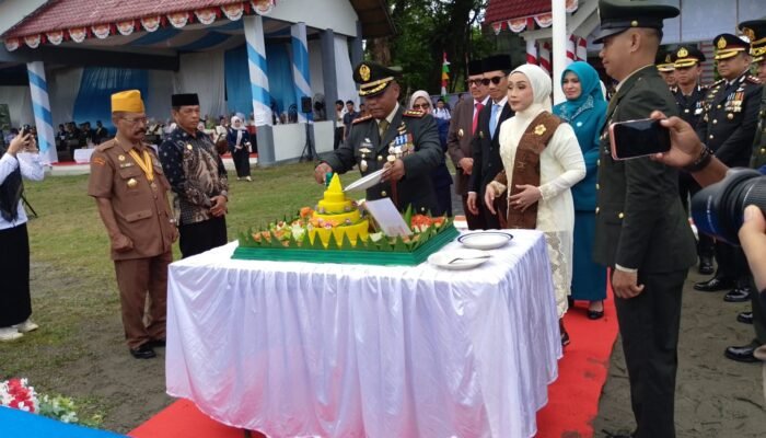 Dandim 0105/Abar Hadiri Upacara HUT ke-81 TNI di Aceh Barat