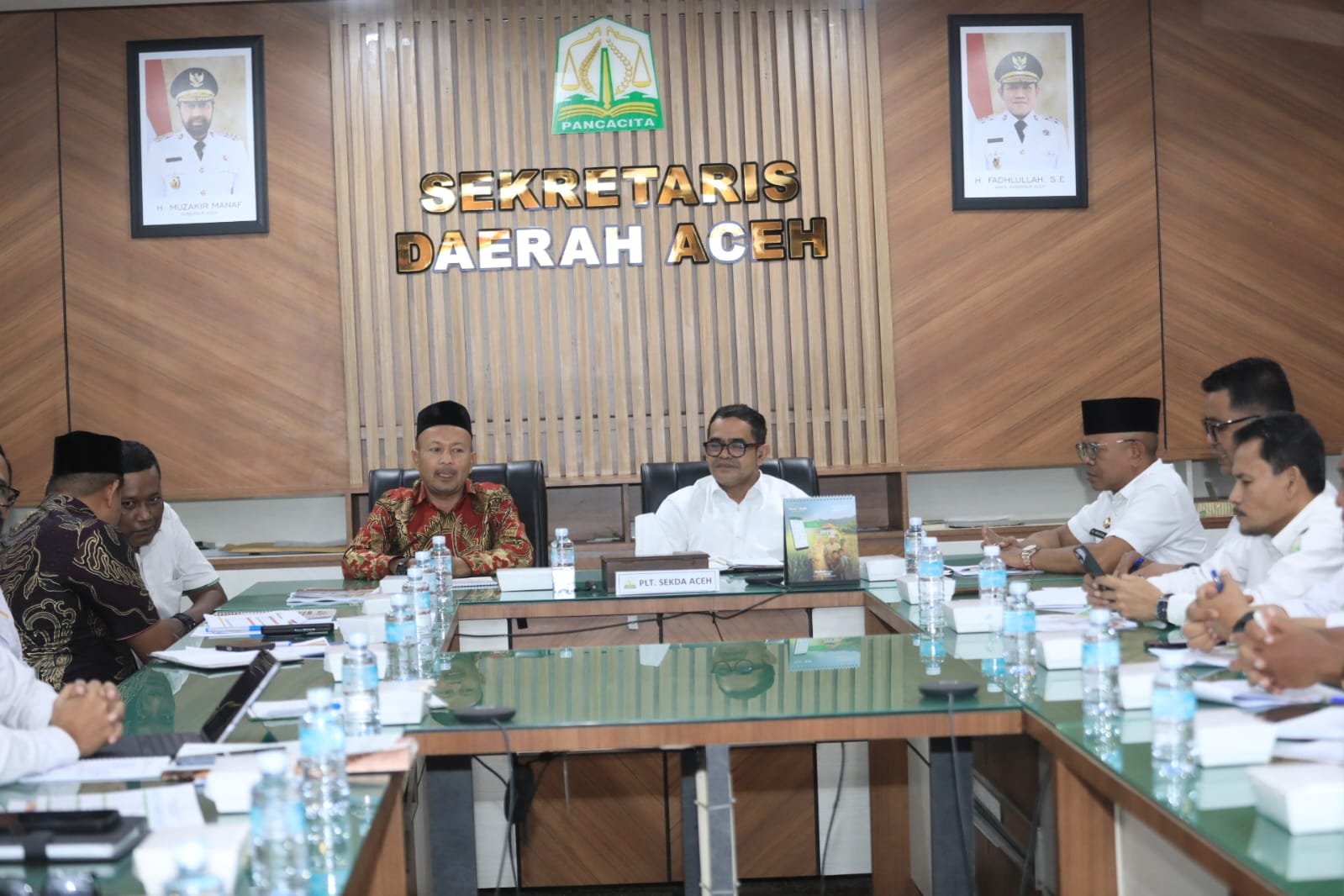 Pelaksana rapat pembahasan persiapan PORA XV. (Dok. Humas Pemprov Aceh)