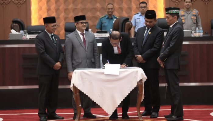 Plt Sekda Aceh dan Pimpinan DPRA Sepakati KUA-PPAS Aceh 2027