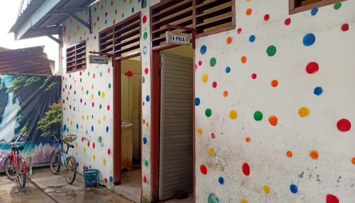 Wali Murid Soroti Kamar Mandi SDN 106814 Deli Serdang yang Tergenang
