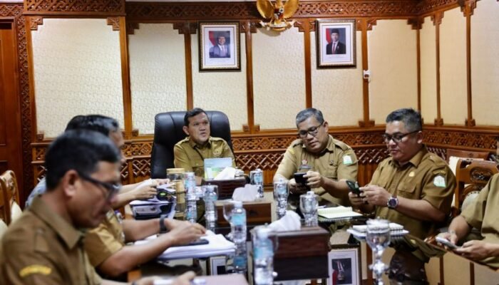 Dek Fadh Minta Pemda Aceh Siapkan Lahan Huntap untuk Target 2027