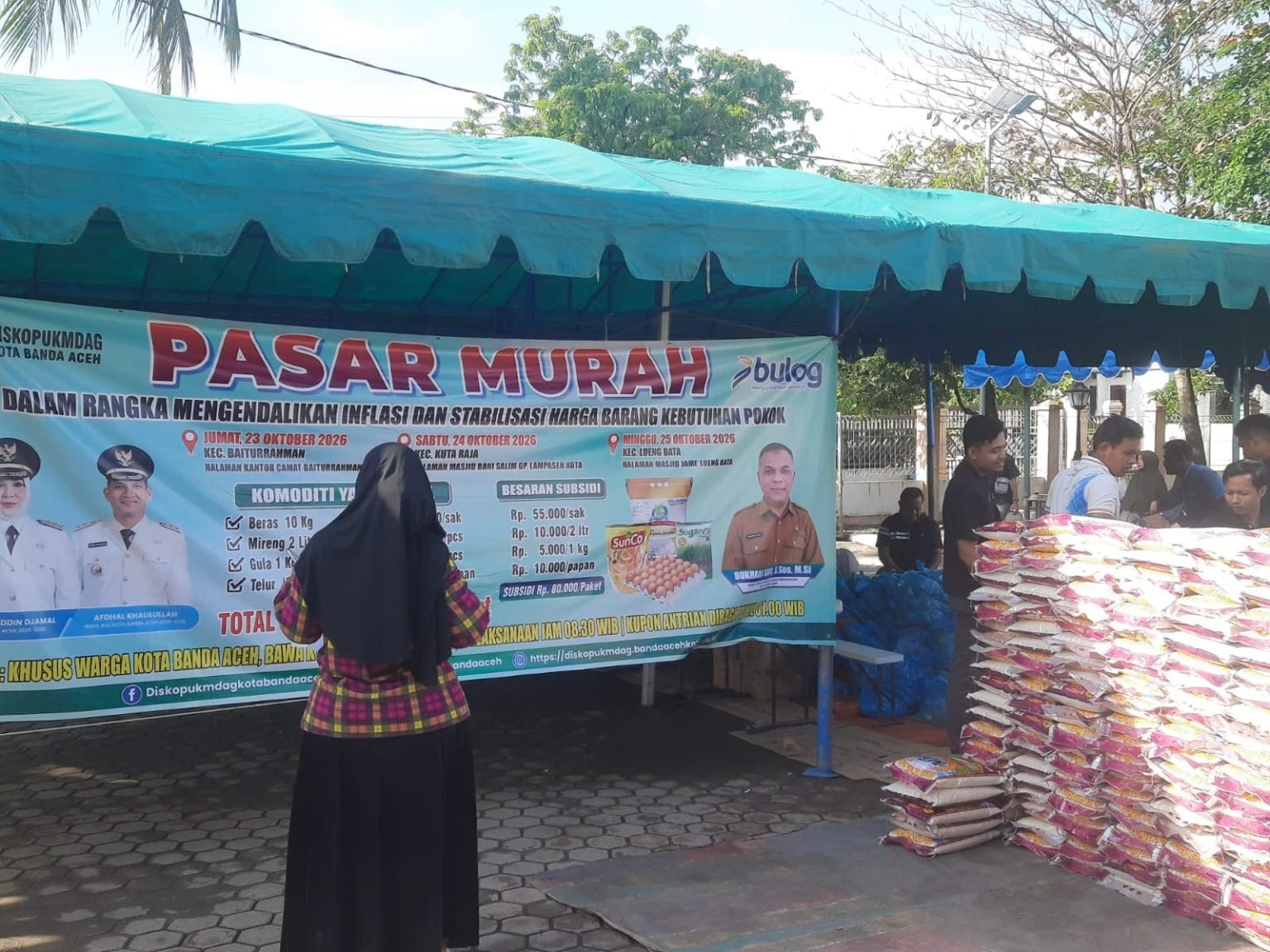 Diskopukmdag menggelar program Pasar Murah yang bertempat di di Halaman Masjid Bani Salim. (Dok. Diskominfotik