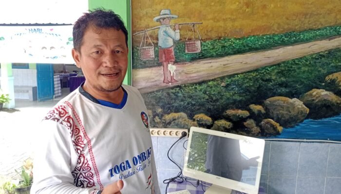 Absensi Digital Hingga Kantin smart, Antar Jhonson Hutapea Jadi Kepala Sekolah Terbaik Deli Serdang