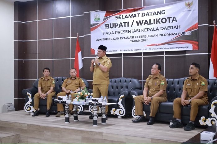 Bupati Aceh Besar Syech Muharram memaparkan Keterbukaan Informasi Badan Publik Tahun 2026 yang diselenggarakan Komisi Informasi Aceh (KIA). (Dok. Humas Pemkab Aceh Besar)